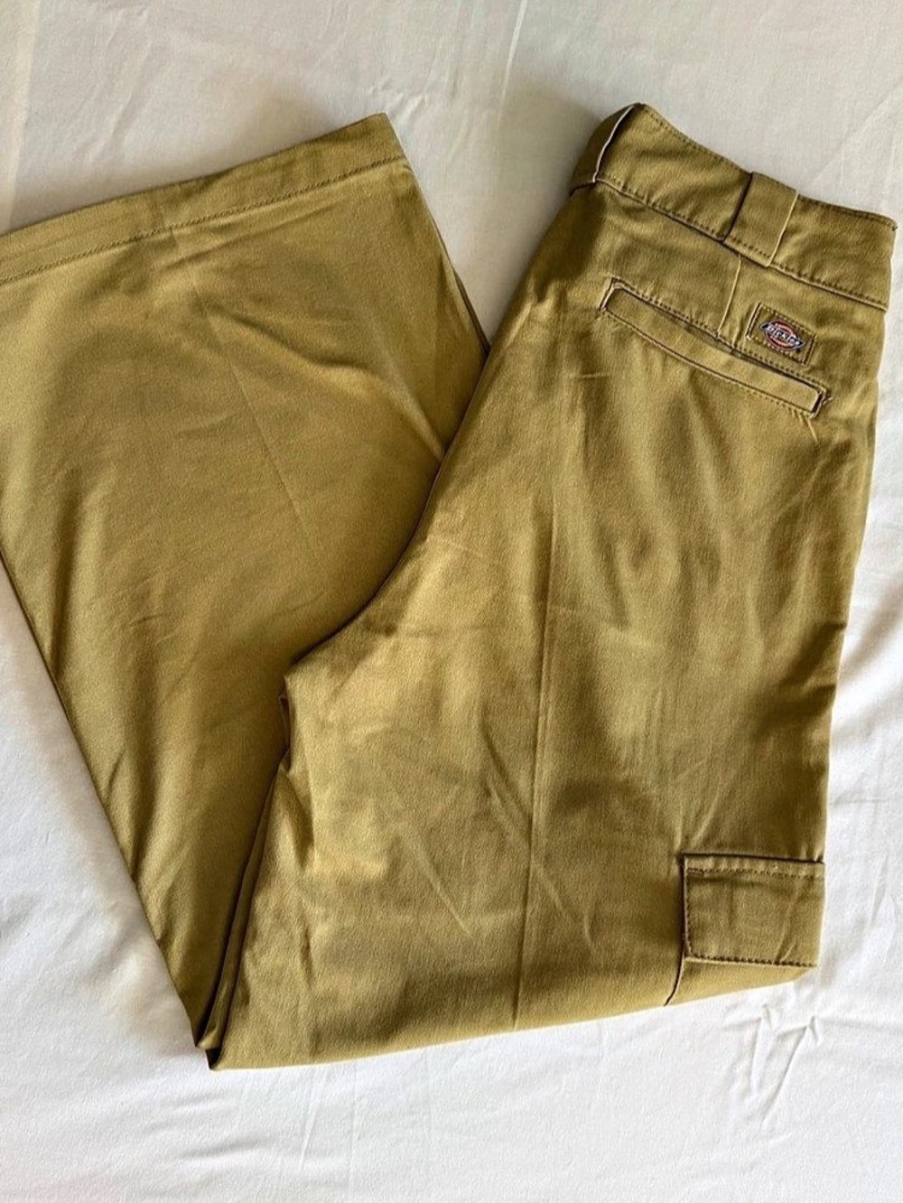 NWOT Dickies Women’s Relaxed Fit Cargo Pants Khaki  6R
